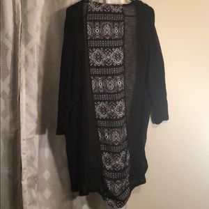 Cardigan black & white tribal